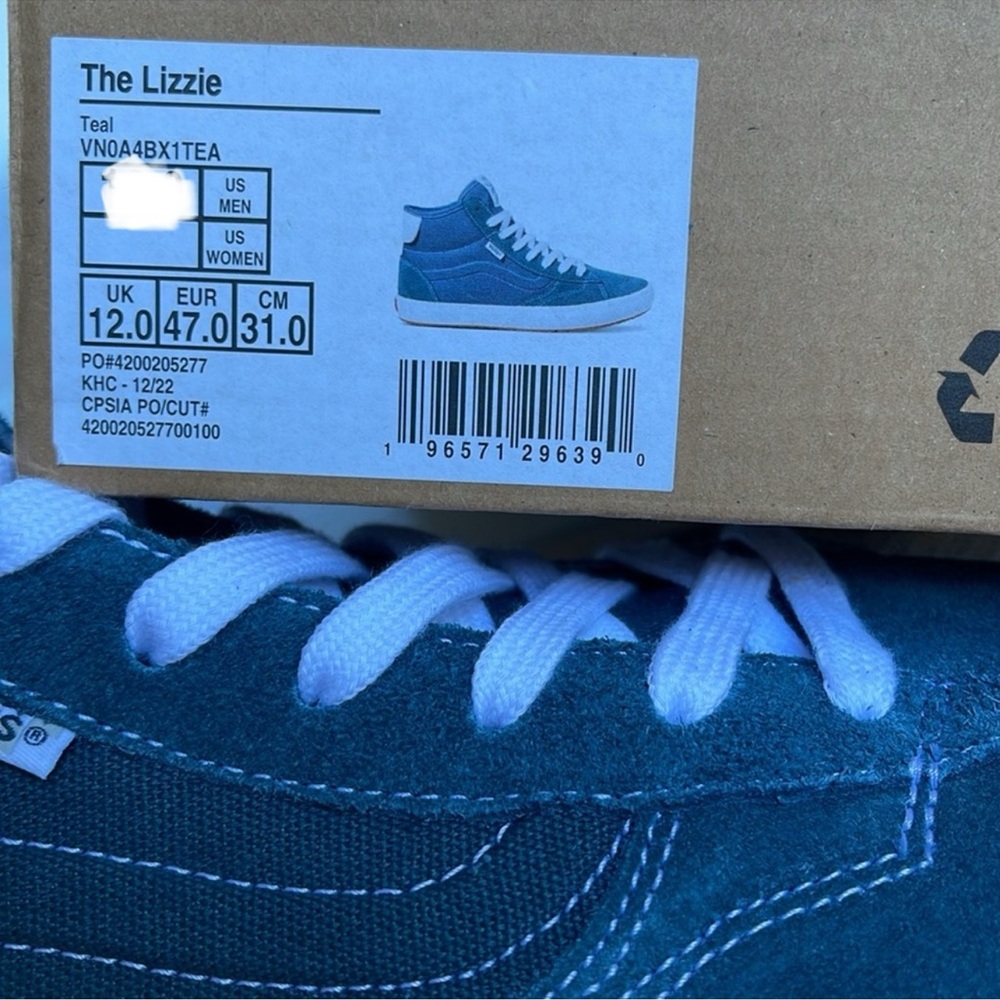 Vans Men’s The Lizzie
Teal
VN0A4BX1TEA
Sneakers - Picture 16 of 16